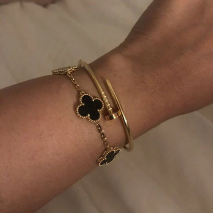 CLOVER | Black/Gold Bracelet
